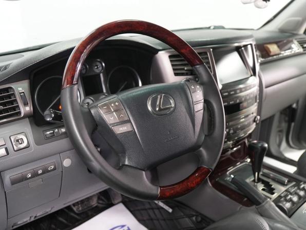 Lexus LX III с пробегом 2008 года, цена 2 950 000 рублей, 260265 км, внедорожник, Автокод Объявления