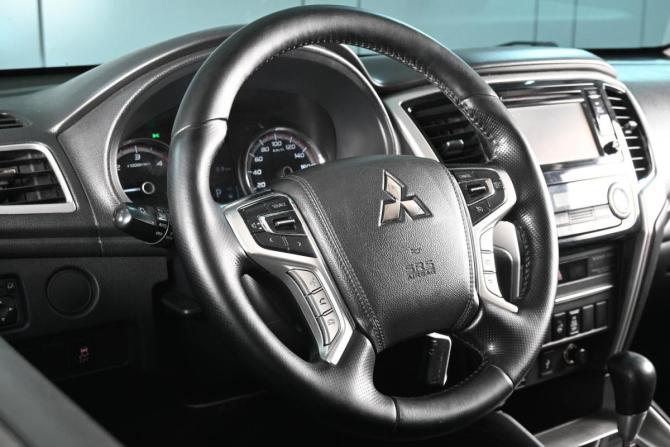 Mitsubishi L200 V Рестайлинг с пробегом 2020 года, цена 3 359 000 рублей, 116421 км, offers.body_type.unknown, Автокод Объявления