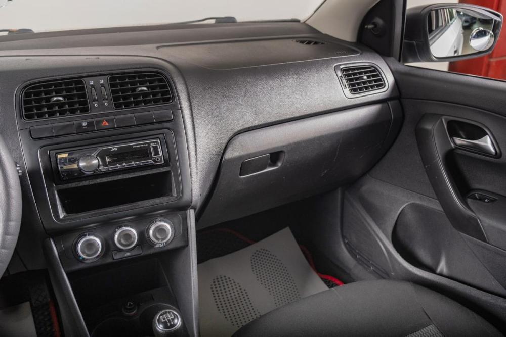 Volkswagen Polo V Томск  - изображение 12