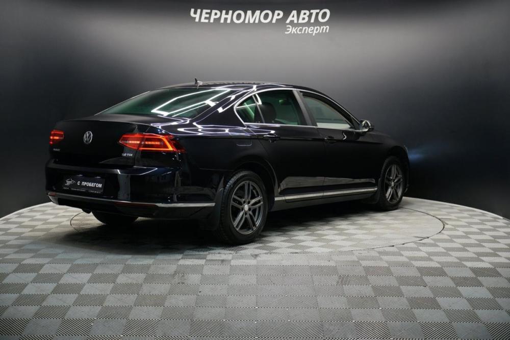 Volkswagen Passat B8 Крым  - изображение 5