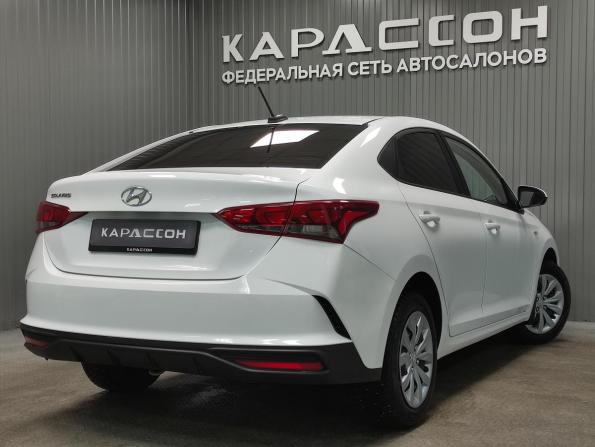 Hyundai Solaris II Рестайлинг с пробегом 2022 года, цена 1 640 000 рублей, 63076 км, седан, Автокод Объявления