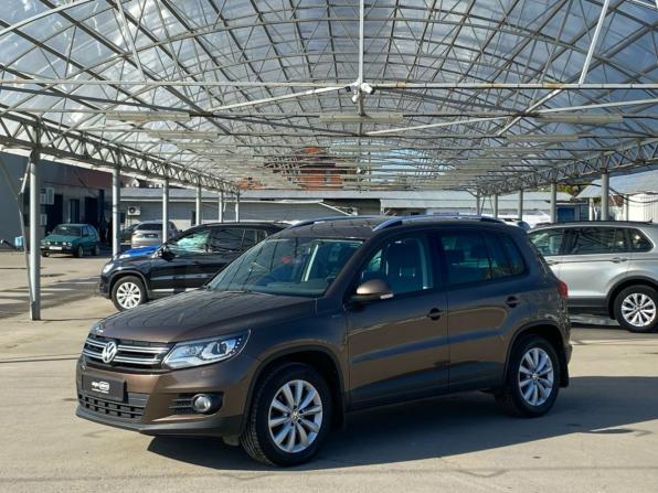 Volkswagen Tiguan I Рестайлинг с пробегом 2016 года, цена 1 945 000 рублей, 28220 км, внедорожник, Автокод Объявления