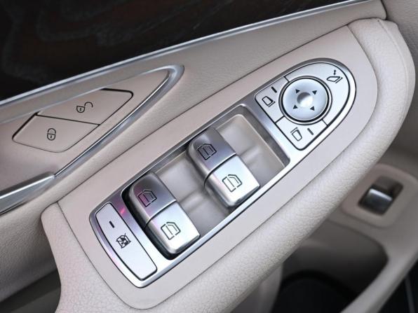 Mercedes-Benz GLC I (X253) Рестайлинг с пробегом 2019 года, цена 3 399 000 рублей, 160335 км, внедорожник, Автокод Объявления