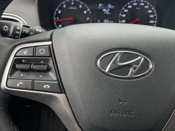 Hyundai Solaris II Рестайлинг с пробегом 2021 года, цена 1 570 000 рублей, 43126 км, седан, Автокод Объявления