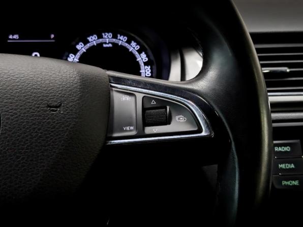 Skoda Rapid I Рестайлинг с пробегом 2019 года, цена 1 325 000 рублей, 133079 км, лифтбек, Автокод Объявления
