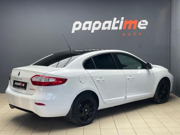Renault Fluence I с пробегом 2012 года, цена 650 000 рублей, 305540 км, седан, Автокод Объявления