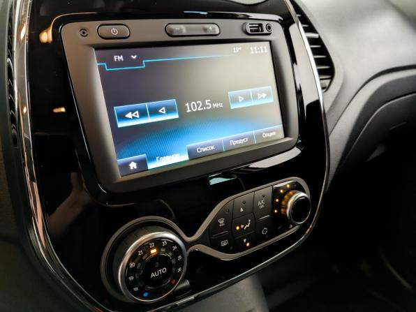 Renault Kaptur I с пробегом 2019 года, цена 1 745 000 рублей, 59833 км, внедорожник, Автокод Объявления
