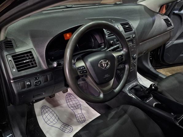 Toyota Avensis III с пробегом 2009 года, цена 950 000 рублей, 213530 км, седан, Автокод Объявления
