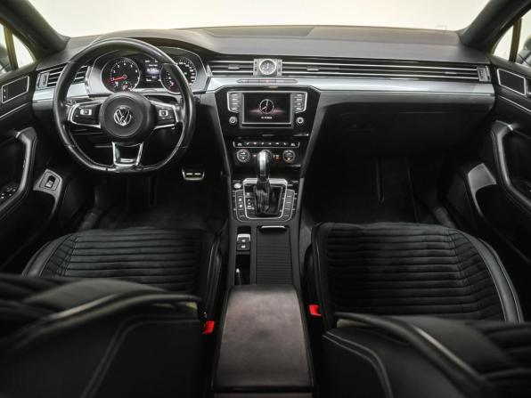 Volkswagen Passat B8 с пробегом 2016 года, цена 2 229 000 рублей, 96246 км, седан, Автокод Объявления