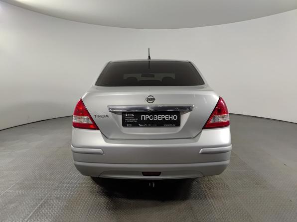 Nissan Tiida I Рестайлинг с пробегом 2010 года, цена 650 000 рублей, 207267 км, седан, Автокод Объявления