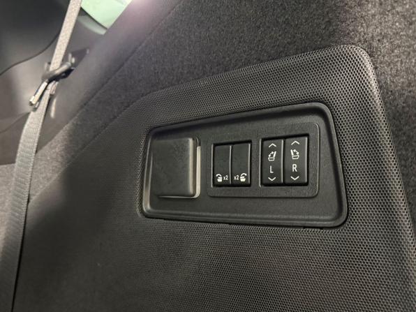 Cadillac Escalade V с пробегом 2021 года, цена 9 099 800 рублей, 99000 км, внедорожник, Автокод Объявления