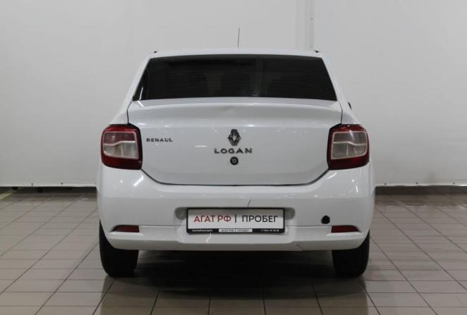 Renault Logan II с пробегом 2017 года, цена 210 000 рублей, 385133 км, седан, Автокод Объявления
