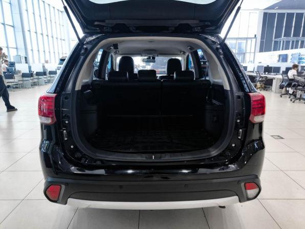 Mitsubishi Outlander III Рестайлинг 2 с пробегом 2018 года, цена 2 150 000 рублей, 135391 км, внедорожник, Автокод Объявления