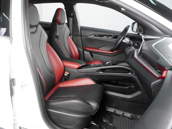 Geely Coolray I Рестайлинг с пробегом 2023 года, цена 2 130 000 рублей, 38005 км, внедорожник, Автокод Объявления