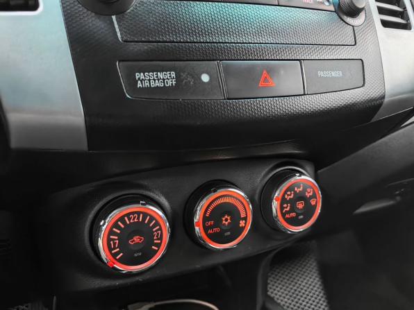Mitsubishi Outlander II Рестайлинг с пробегом 2010 года, цена 1 199 000 рублей, 274300 км, внедорожник, Автокод Объявления