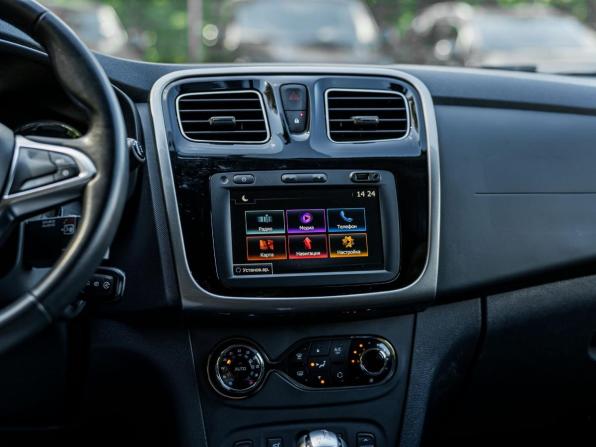 Renault Sandero II Рестайлинг с пробегом 2019 года, цена 1 075 000 рублей, 86512 км, хэтчбек, Автокод Объявления
