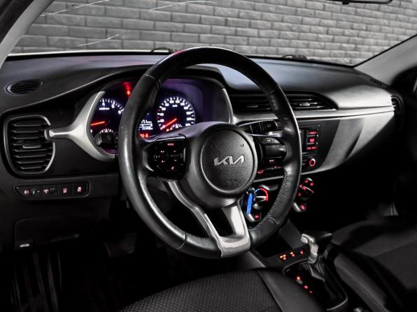 Kia Rio IV Рестайлинг с пробегом 2021 года, цена 1 500 000 рублей, 171438 км, седан, Автокод Объявления