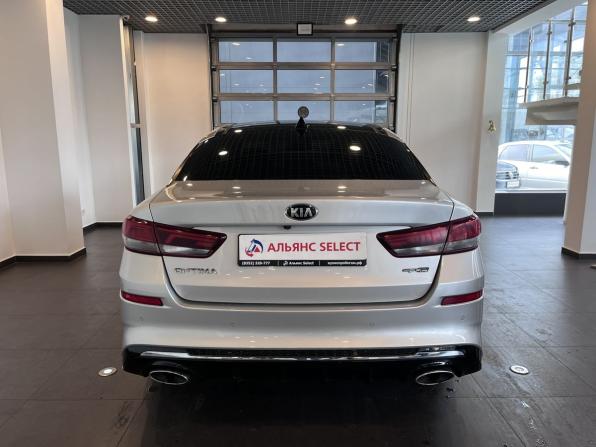 Kia Optima IV Рестайлинг с пробегом 2018 года, цена 1 975 000 рублей, 122630 км, седан, Автокод Объявления