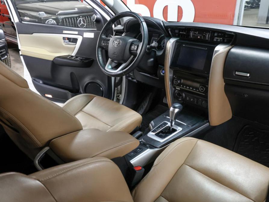 Toyota Fortuner II Москва  - изображение 12