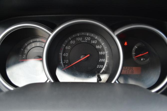 Nissan Tiida I Рестайлинг с пробегом 2013 года, цена 690 000 рублей, 210234 км, хэтчбек, Автокод Объявления