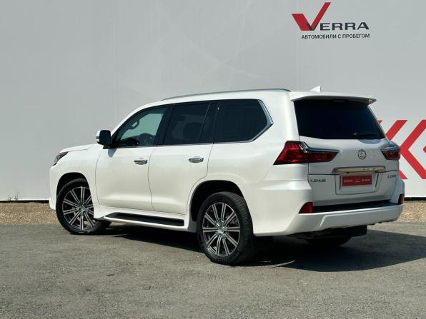 Lexus LX III Рестайлинг 2 с пробегом 2019 года, цена 10 500 000 рублей, 73202 км, внедорожник, Автокод Объявления