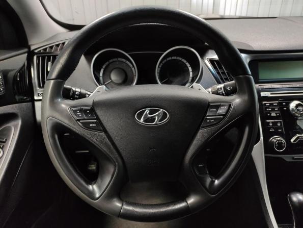 Hyundai Sonata VI (YF) с пробегом 2011 года, цена 1 080 000 рублей, 188831 км, седан, Автокод Объявления