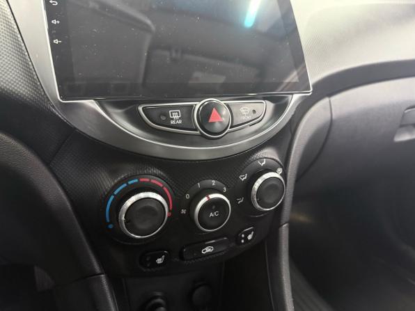 Hyundai Solaris I с пробегом 2011 года, цена 799 000 рублей, 155000 км, седан, Автокод Объявления