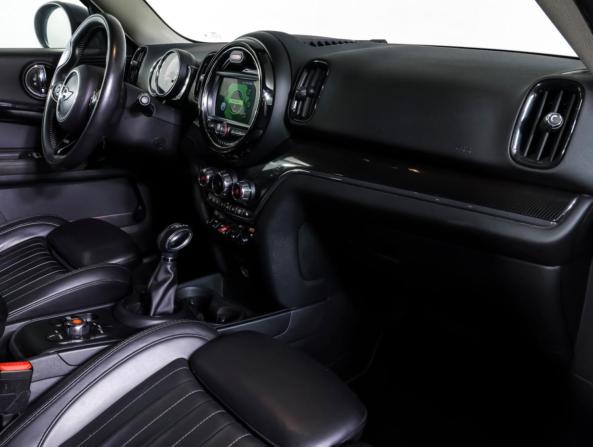 Mini Countryman II с пробегом 2018 года, цена 1 964 000 рублей, 123242 км, внедорожник, Автокод Объявления