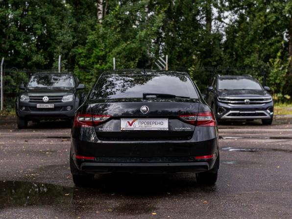 Skoda Superb III с пробегом 2016 года, цена 1 568 000 рублей, 193302 км, универсал, Автокод Объявления