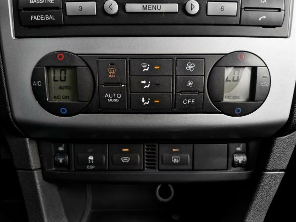 Ford Focus II с пробегом 2005 года, цена 349 000 рублей, 291441 км, седан, Автокод Объявления