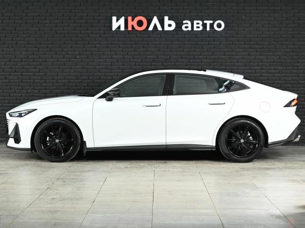 Changan UNI-V I с пробегом 2024 года, цена 2 550 000 рублей, 12341 км, лифтбек, Автокод Объявления
