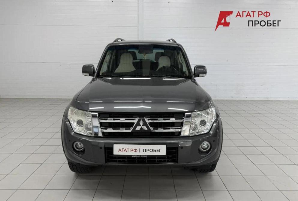 Mitsubishi Pajero IV Рестайлинг 1 Астрахань  - изображение 2