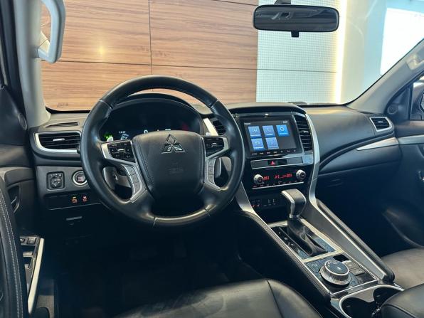 Mitsubishi Montero Sport III Рестайлинг с пробегом 2022 года, цена 4 099 000 рублей, 86799 км, внедорожник, Автокод Объявления