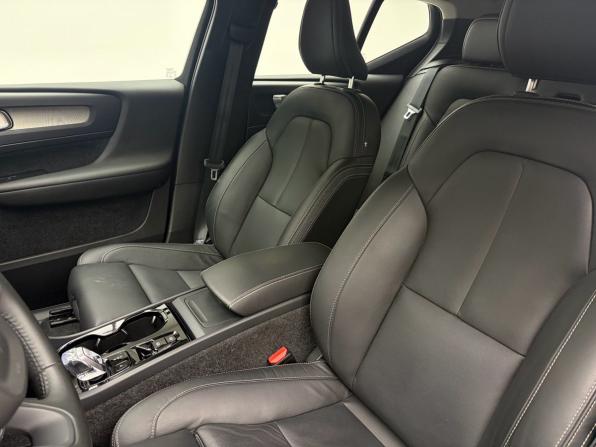 Volvo XC40 I с пробегом 2020 года, цена 3 549 900 рублей, 15908 км, внедорожник, Автокод Объявления
