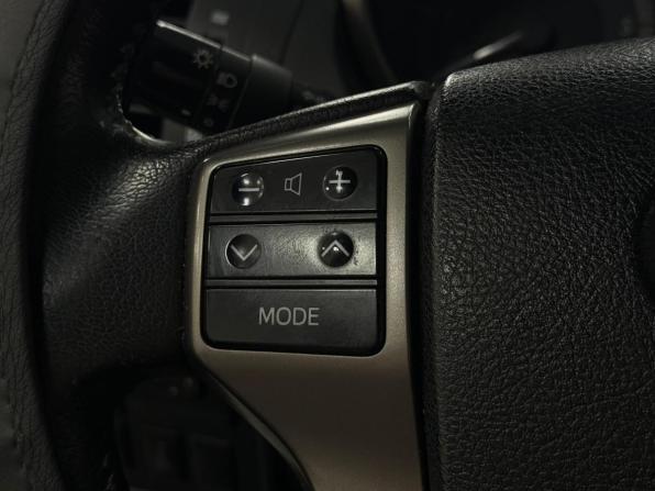 Toyota Land Cruiser Prado 150 Series с пробегом 2013 года, цена 3 200 000 рублей, 213281 км, внедорожник, Автокод Объявления