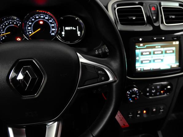 Renault Sandero II Рестайлинг с пробегом 2018 года, цена 935 000 рублей, 156000 км, хэтчбек, Автокод Объявления