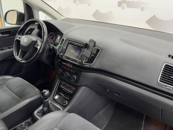 SEAT Alhambra II Рестайлинг с пробегом 2017 года, цена 1 830 000 рублей, 259642 км, минивэн, Автокод Объявления