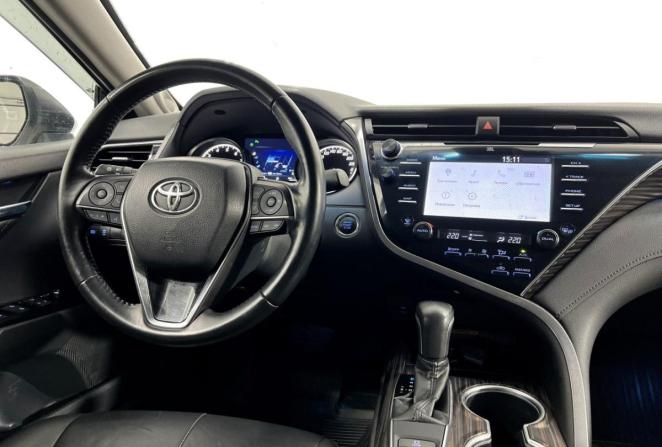 Toyota Camry VII (XV50) Рестайлинг 2 с пробегом 2018 года, цена 2 800 000 рублей, 117137 км, седан, Автокод Объявления