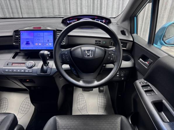 Honda Freed I Рестайлинг с пробегом 2012 года, цена 1 250 000 рублей, 159534 км, компактвэн, Автокод Объявления