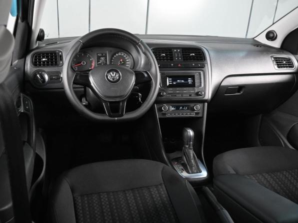 Volkswagen Polo V Рестайлинг с пробегом 2016 года, цена 1 269 000 рублей, 130243 км, седан, Автокод Объявления