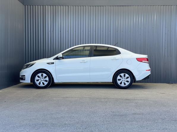 Kia Rio III Рестайлинг с пробегом 2016 года, цена 1 032 000 рублей, 100746 км, седан, Автокод Объявления