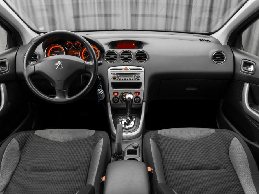 Peugeot 308 I Рестайлинг Москва  - изображение 8