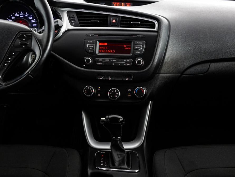Kia Ceed II Рестайлинг Санкт-Петербург  - изображение 13