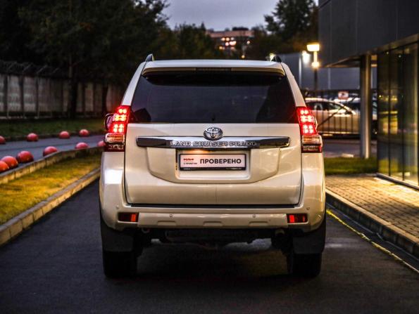 Toyota Land Cruiser Prado 150 Series Рестайлинг 1 с пробегом 2015 года, цена 3 249 000 рублей, 218689 км, внедорожник, Автокод Объявления