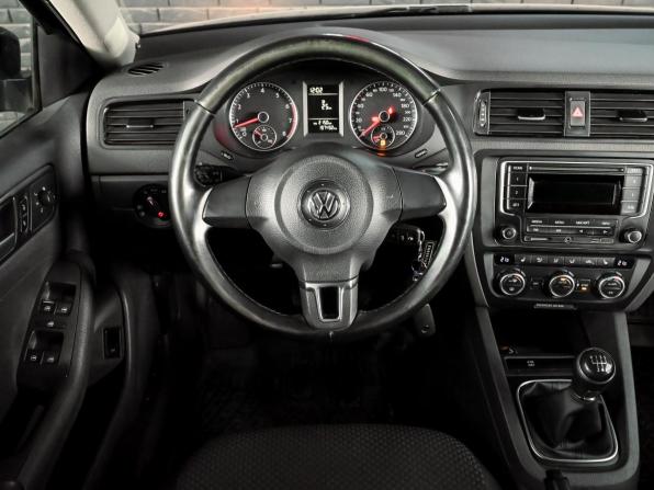 Volkswagen Jetta VI с пробегом 2014 года, цена 950 000 рублей, 197490 км, седан, Автокод Объявления