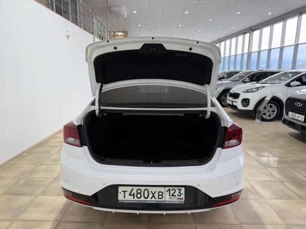 Hyundai Elantra VI (AD) Рестайлинг с пробегом 2019 года, цена 1 800 000 рублей, 67419 км, седан, Автокод Объявления