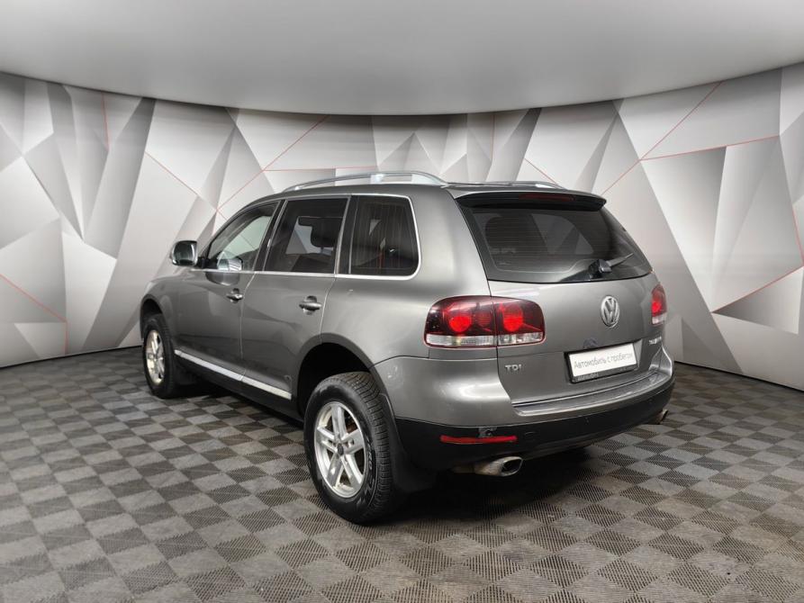 Volkswagen Touareg I Рестайлинг Москва  - изображение 4