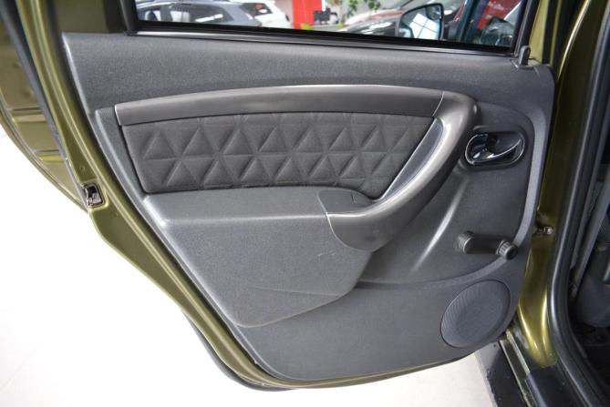 Renault Duster I Рестайлинг с пробегом 2015 года, цена 1 199 000 рублей, 164000 км, внедорожник, Автокод Объявления