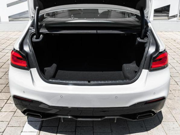 BMW 5 серии VII (G30/G31/G38) Рестайлинг с пробегом 2021 года, цена 4 850 000 рублей, 1890 км, седан, Автокод Объявления