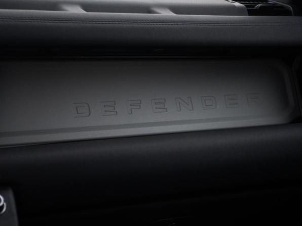 Land Rover Defender II с пробегом 2020 года, цена 4 498 000 рублей, 78007 км, внедорожник, Автокод Объявления